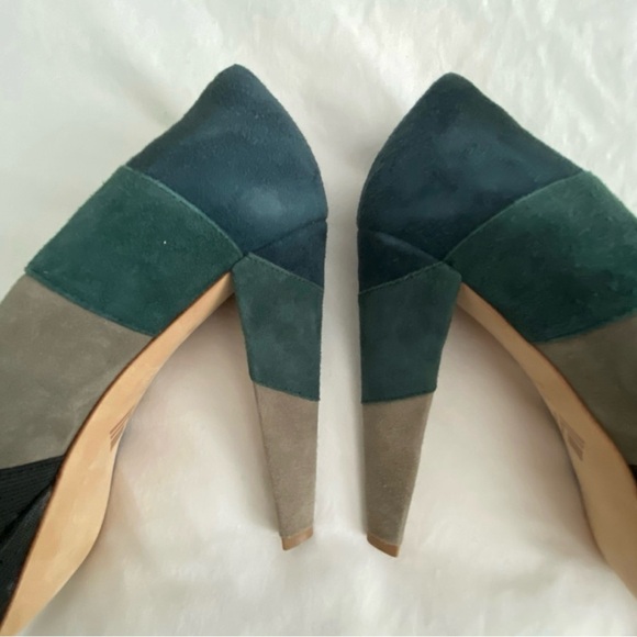 Elegant Multicolor Women's Heels - Picture 4 of 9